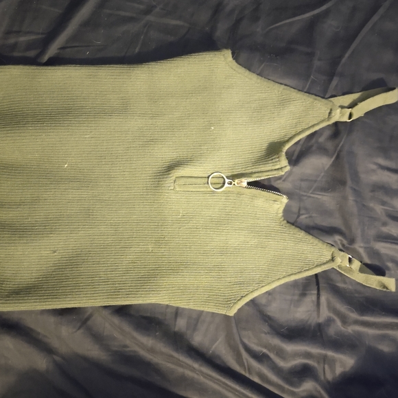 Sweaters - Picture 7 of 12